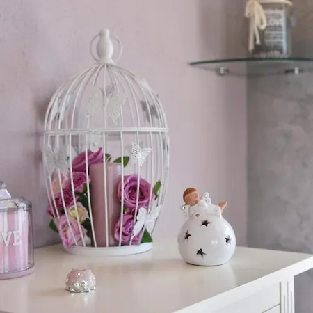 Six-bedroom In Holiday home *