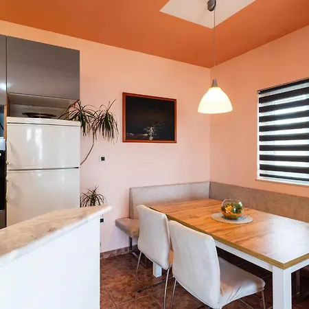 Holiday home Six-bedroom In